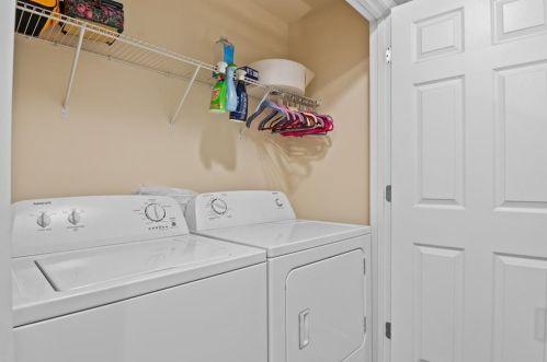 3779 Shadow Ridge Dr, High Point NC  27265-8406 exterior