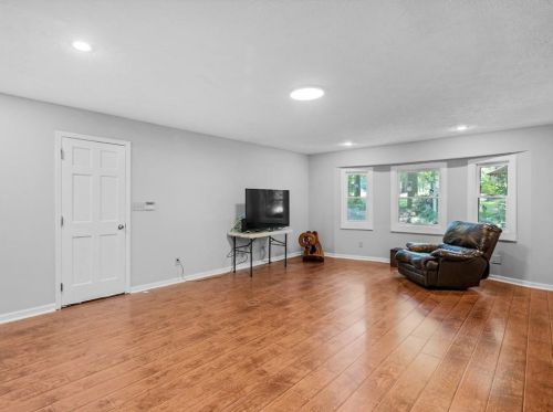 3890 Sundowner Ct, Conyers GA  30094-3870 exterior