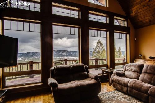 1339 Midland Ave, Woodland Park CO 80863-3118 exterior