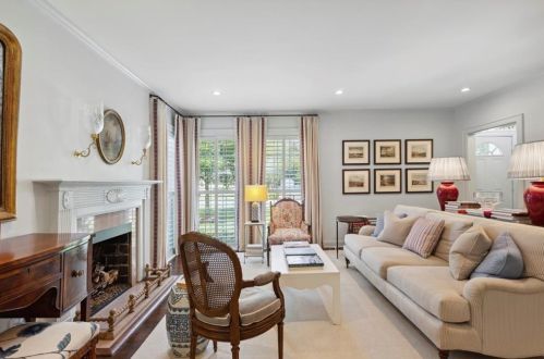 2035 Dellwood Dr, Atlanta GA  30309-1242 exterior