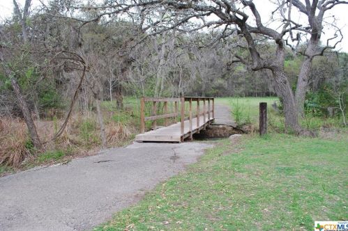 1891 Tanglewood Trl Ct, Spring Branch TX 78070-5237 exterior