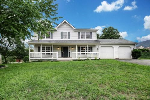 5348 Huntridge Rd, Roanoke, VA 24012-8552
