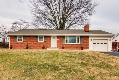 461 Cameron Dr, Vinton, VA 24179-1913