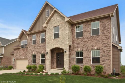 12785 Dunmoor Dr, Lemont, IL 60439-2734