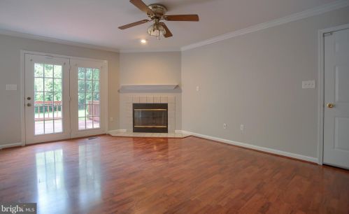 9 Mill Pond Dr, Lancaster PA  17603-7412 exterior