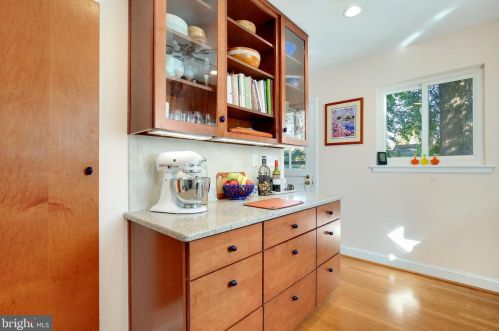 2303 Darrow St, Silver Spring MD 20902-4918 exterior