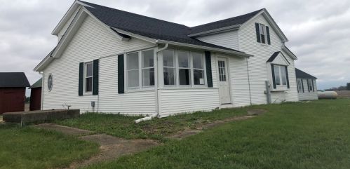 14949 Bastian Rd, Hinckley, IL 60520-6006