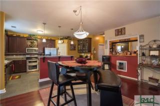 186 Grayson Ave, Savannah GA  31419-8147 exterior