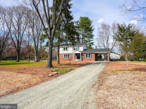 4801 Angus Dr, Gainesville, VA 20155-1251