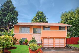 3805 Sullivan St, Seattle, WA 98118-4538