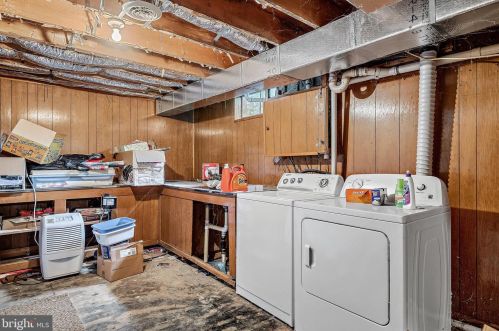 755 Longs Gap Rd, Carlisle PA 17013-8506 exterior