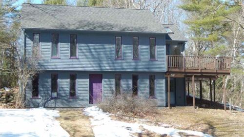 24 Marsh Rd, Barrington, NH 03825-4901
