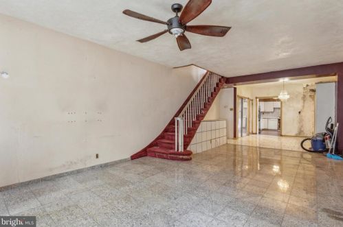 2227 9th St, Philadelphia, PA 19148-3102