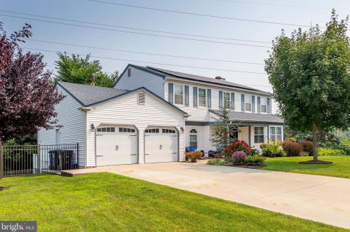 109 Theresa Dr, Harrison Township, NJ 08062-2103