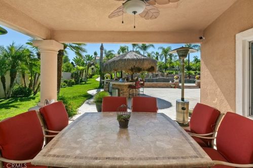 18003 Green Orchard Pl, Riverside CA  92508-8743 exterior