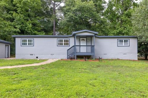 77 Helen Rd, Porterdale, GA 30016-5519