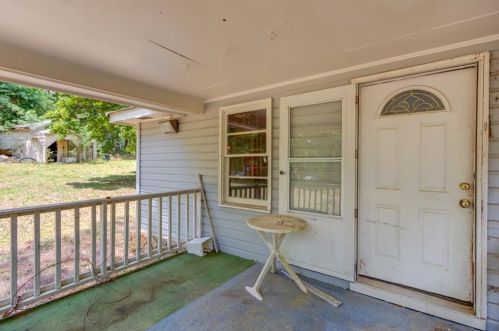 2210 Black Shoals Rd, Conyers GA  30012-1804 exterior