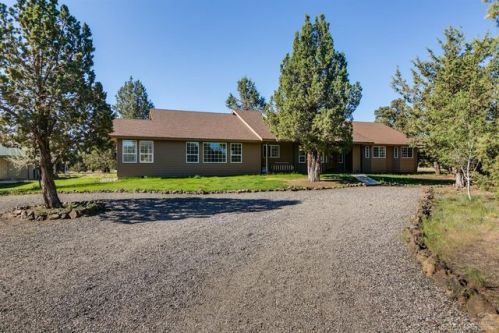 10244 Maple Ln, Eagle Crest, OR 97756-8274