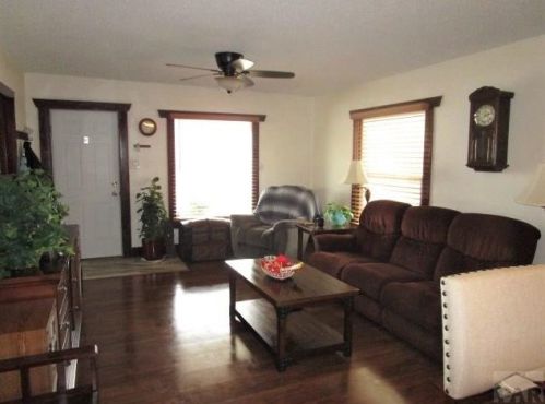 2035 Pine St, Pueblo, CO 81004-3725