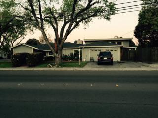 2110 Holly Dr, Tracy CA  95376-2652 exterior