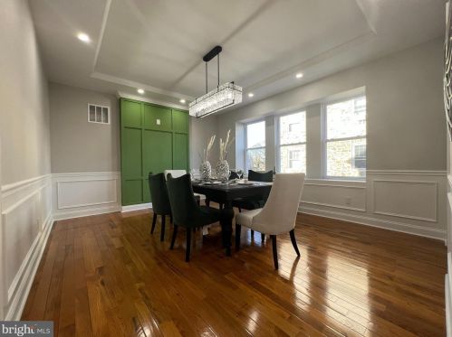 6805 11 St, Philadelphia PA 19147-1244 exterior