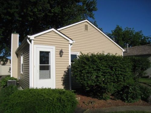 204 1st Ave, Richland Grove, IL 61281-8616