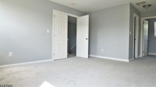 55 Saxton Dr, Hackettstown NJ  07840-1742 exterior