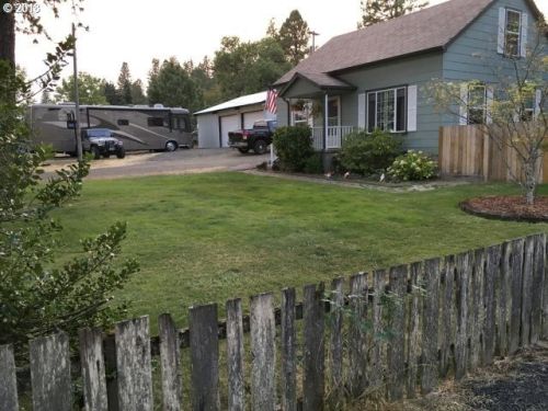 417 2 Ave, Sutherlin OR  97479-9482 exterior
