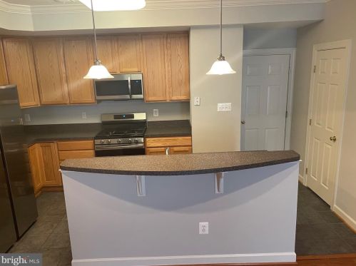 15186 Lancashire Dr, Woodbridge, VA 22191-4060