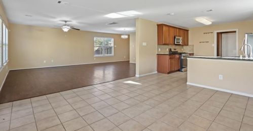 2002 Collins Rose Ct, Richmond TX  77469-5757 exterior