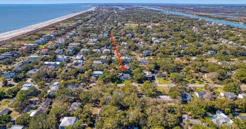 13 32nd Ave, Isle Of Palms, SC 29451-2075