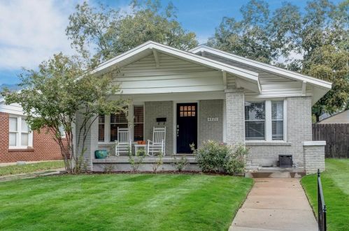 4826 Pershing Ave, Fort Worth TX  76107-4930 exterior