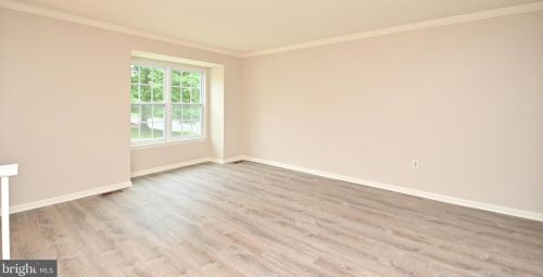 7803 Wintercress Ln, Springfield VA  22152-3842 exterior