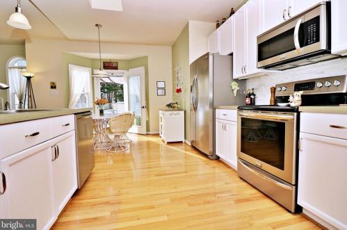 34 Colonel Miles Ct, Harpers Ferry WV 25425-3109 exterior