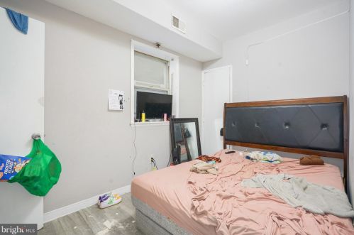 862 42nd St, Philadelphia, PA 19104-1471