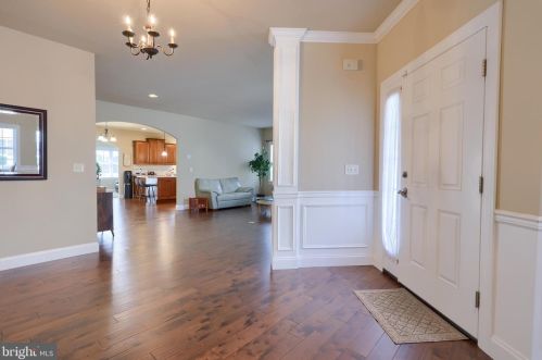 541 Prince George Dr, Lancaster PA 17601-8801 exterior