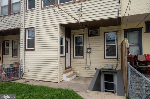 131 Ross St, Lancaster PA  17602-1926 exterior