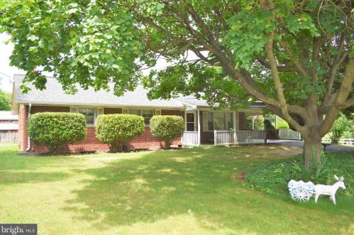 196 Taylortown Rd, Edinburg, VA 22824-3568