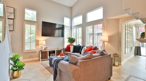 906 Dylan Way, Anaheim CA  92808-1515 exterior