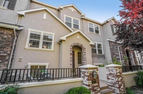 1094 Lund Ter, Sunnyvale, CA 94089-4503