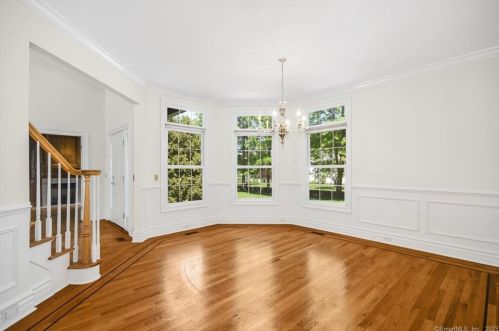 5 Christopher Ln, Norwalk CT  06851-3325 exterior
