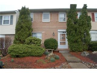 1094 Hedgerow Dr, Allentown, PA 18103-6135