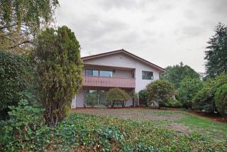 37 Newport Ky, Bellevue, WA 98006-1017