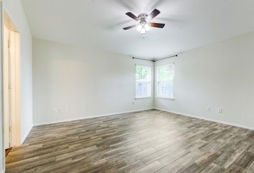 12017 Buzz Schneider Ln, Austin TX  78748-3021 exterior