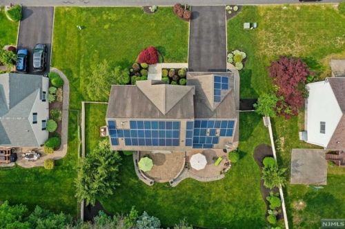 4 Morgan Ct, Dover NJ  07869-1445 exterior