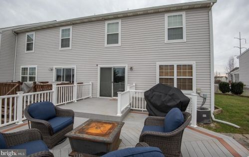 600 Fox Ridge Ln, Lebanon PA 17042-7692 exterior