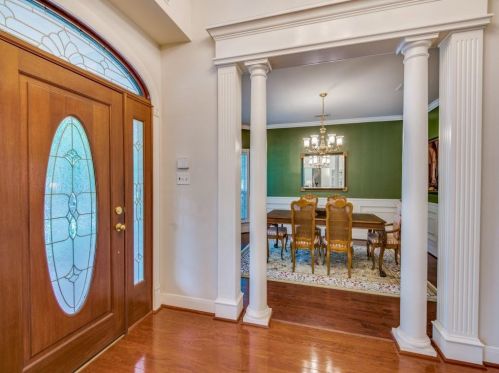 6116 Terrace Oaks Ln, Fort Worth TX  76112-1072 exterior