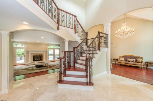 20 Trinity Pl, Warren, NJ 07059-6771