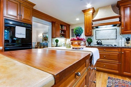 1325 Parkwood Cir, Fort Collins CO  80525-1927 exterior