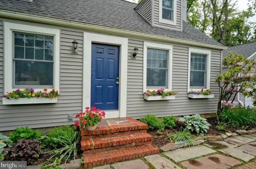 33 Wilder Ave, Princeton NJ  08540-6451 exterior